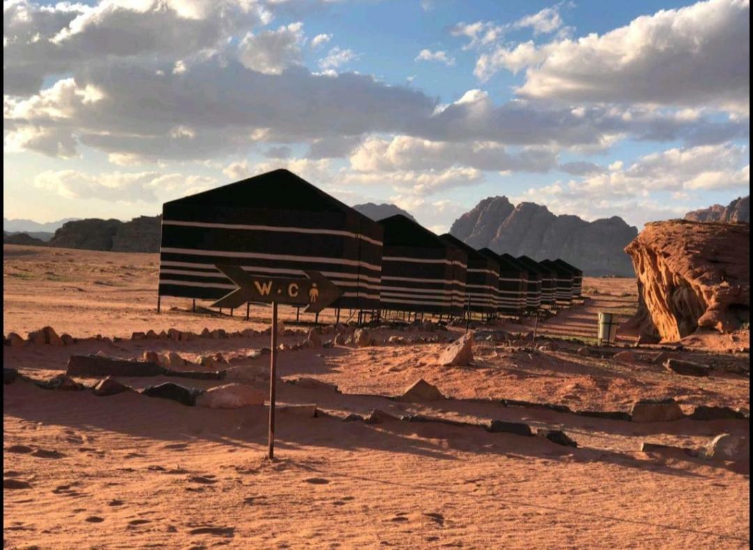 Wadi Rum Moon Camp Ngoại thất bức ảnh